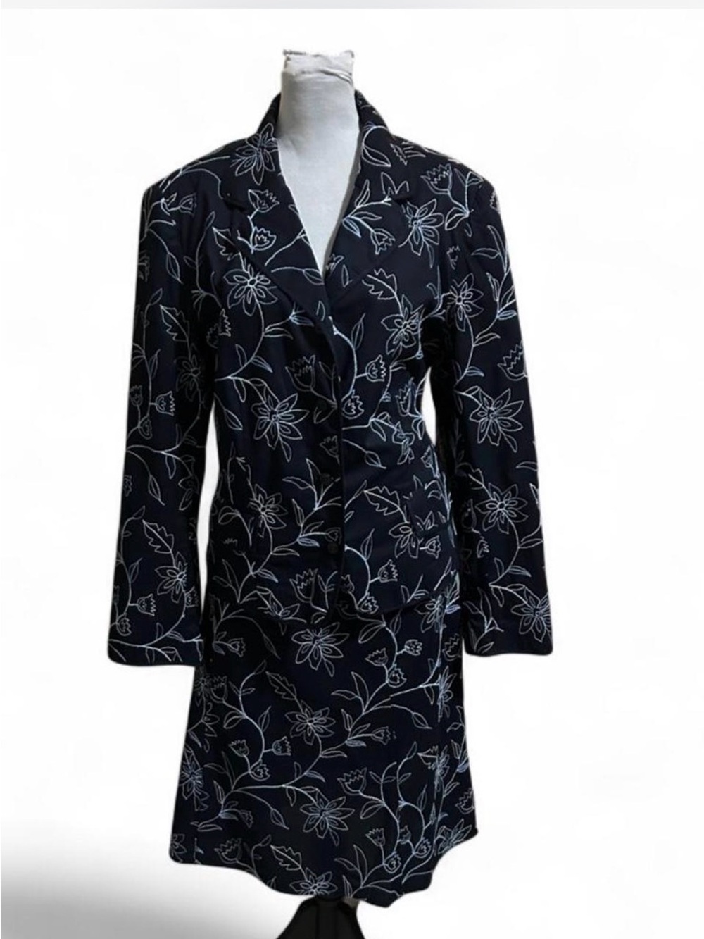 Norton McNaughton Navy & White Two piece set: Blazer & Skirt